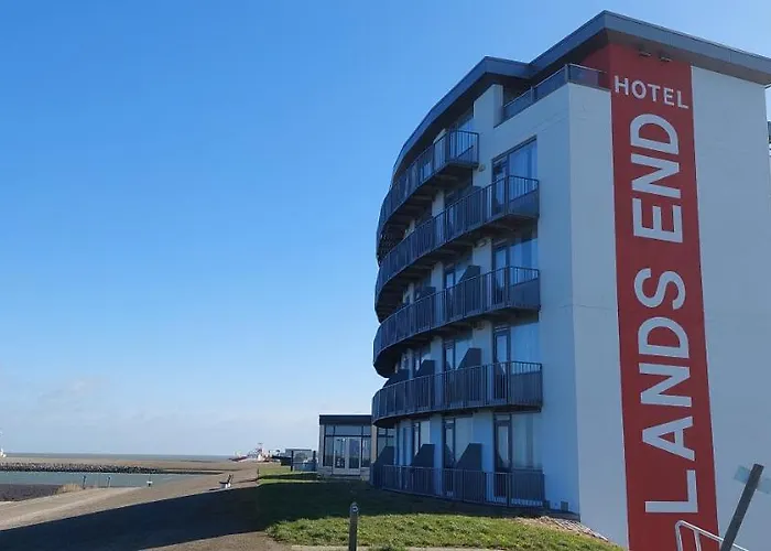 Hotel Lands End